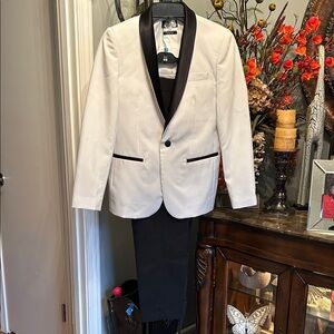 Boys Tuxedo Suit